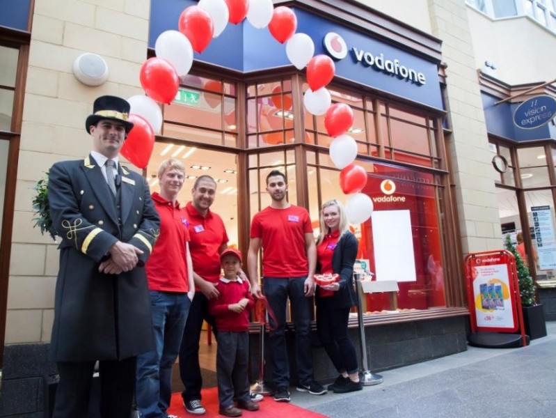 Vodafone opens in Morpeth as part of £100 million investment in the UK High Street